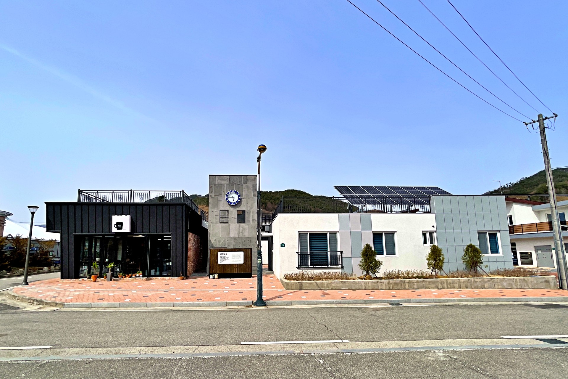 Seohadaum platform exterior